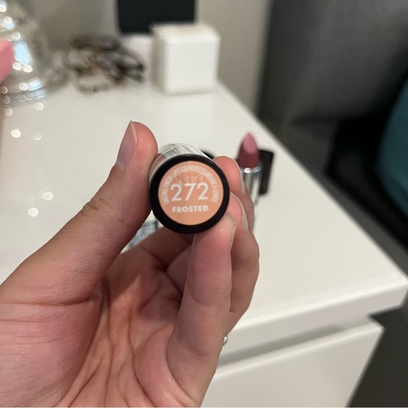 3 brand new Rimmel lipsticks - Picture 7 of 7